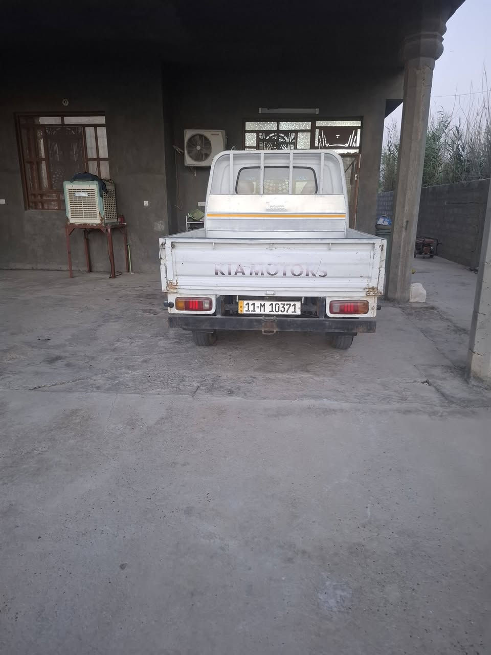 للبيع كيا دبل قمارة ام عيون موديل ٢٠٠٤ رقم بغداد انكليزي رقم الشاصي واضح لاكسر وعواج السيارة حلوة وكاعدة السيارة باسمي تحويل مباشر السعر ٧٥ للاستفسار 
***********
