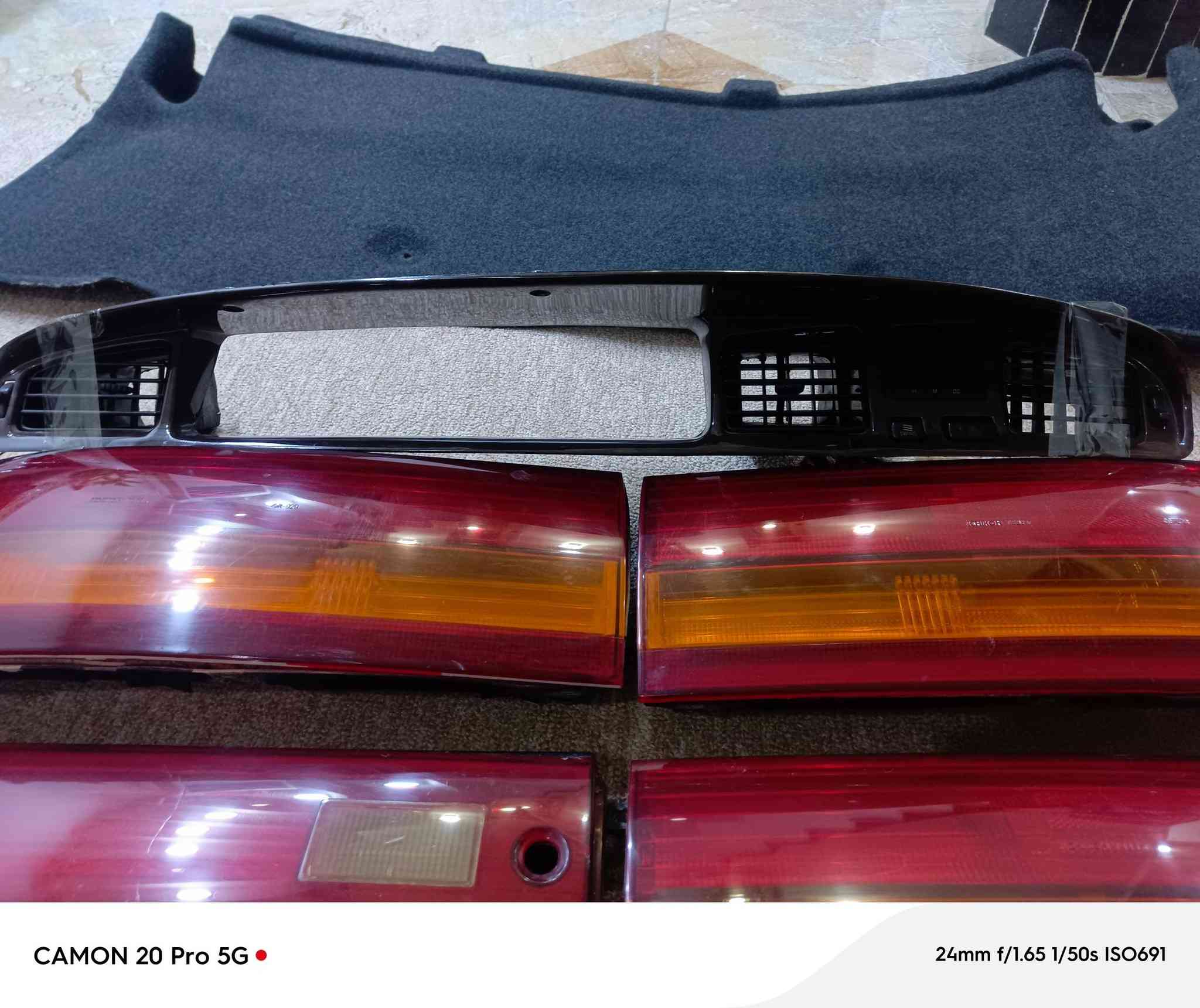 السلام عليكم  عندي غراض بطه متصل للبيع
بطانه صندوك ٢٥
سمجة دشبول مع دكتات تبريد وساعه ودبل اشارة وماطور دكت كاملة سعر ٧٥ الف 
بك لايتات ايمن عدد ٢ وارد يابان بدون كسر واحد ب ١٢٥ الف 
 بك لايت ايسر اصلي وارد يابان   بي ثقب صغير ب ٩٠ الف 
 وسطية بكلايت اصلي  سعرة ٥٠ الف  بدالات اشاير + ماسحات  كامله  سعر ٦٠ الف 
كبات ويالة عدد اربعه سعر ٢٠ الف
دركة ستيرن ٢٠ الف  
للاستفسار على هذا الرقم
*********** العنوان  البصرة
