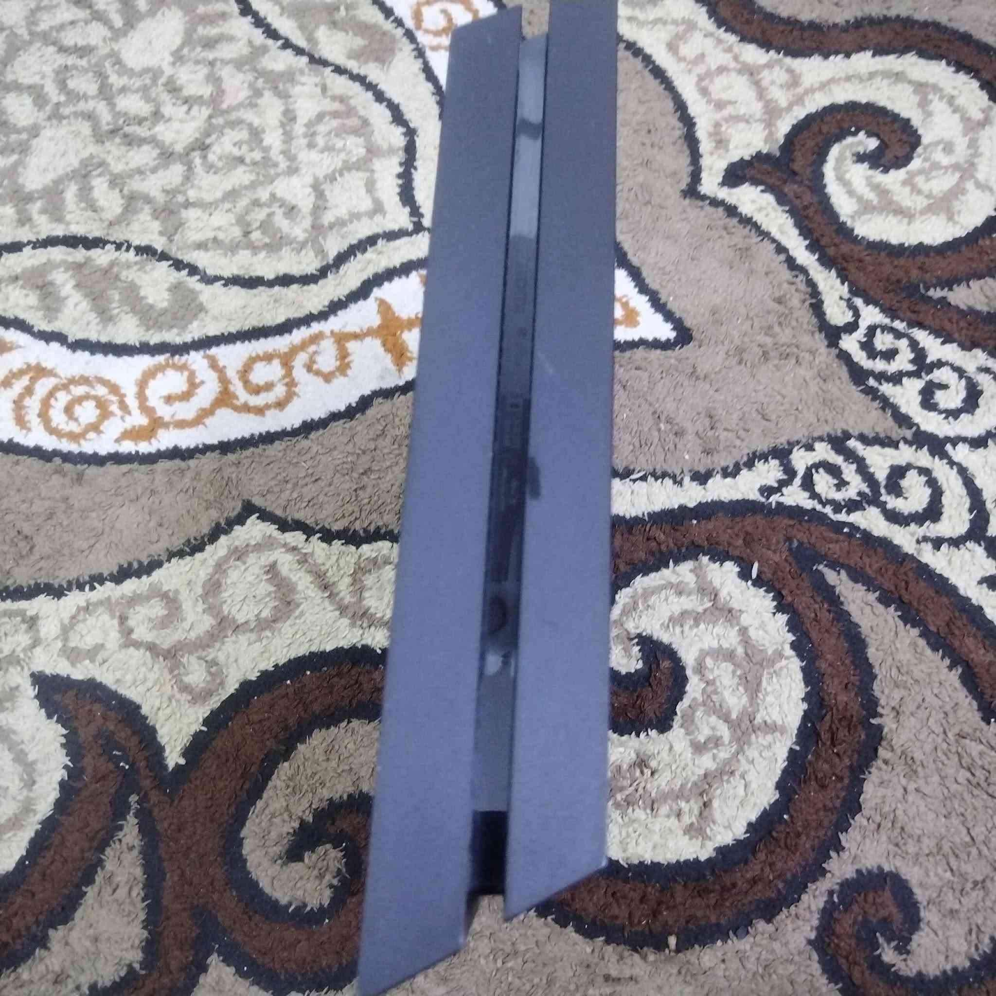 للبيع بلي فور فات طافي نظام 9 الهارد 1 تيرا البلي لوك مامفتوح كارتونه ودبل يده تجاري وياه السعر 220 عنواني الفلوجه  توصيل متوفر


**إذا كنت صاحب هذا الإعلان وتريد حذفه لأي سبب، رجاءا أرسل رسالة إلى الدعم الفني**