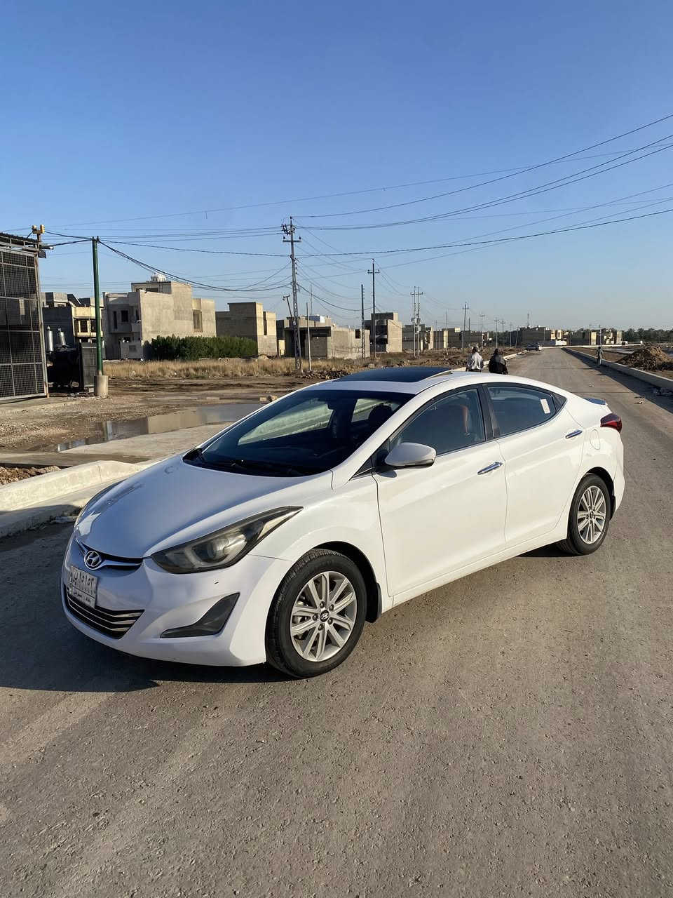 السلام عليكم النترى ٢٠١٦ خليجي مكينه ٢٠٠٠دوش فول مواصفات للاخير السياره جاهزه مكينه وكير وصدر وتبريد وكهربائيات كله مكفول السياره ترايها مال زيرو ناعمه بشكل تايرات جدد سياره مال جناي ربع ماتصرف عليها مواصفاتها 
لدات نهاريه وشاشه وكامره وتحكمات ستيرن ومري شفط واشاير بل مري لايت زنون يدات نيكل + دوسات هم نيكل تبريد قطعتين حساسات امامي خلفي 
عداد رحلات +السياره مدوشمه ارضيه جلد وكشنات جلد اصلي وداخلها يجي لونين  وأربعه دسك و٥ ويل كب 
مكانها بغداد 
السعر ١٠٧ 
السياره بيها صبغ تقريبها ٥ قطع بدون اي دواخل بدون قطره معجون مجرد اللون مالتها متگشر وباخينه وتعرفون الخليجي كليته يگشر لونه بچم كبس حوض بلادي 
***********
