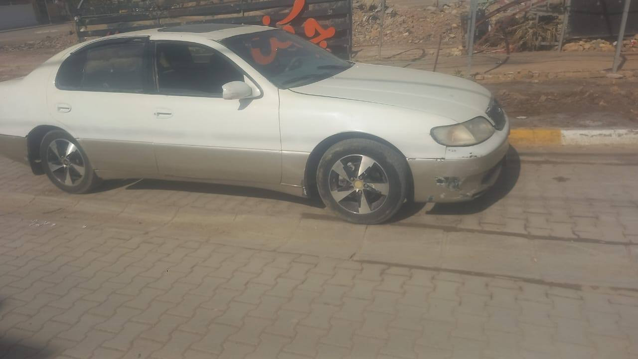 السلام عليكم تيوته كراون سعره ٢٥ورقه وبيه مجال رقمه قادسيه راعيه بل حله تريد مداور تريد وكاله الاستفسار ع هذا رقم ***********
