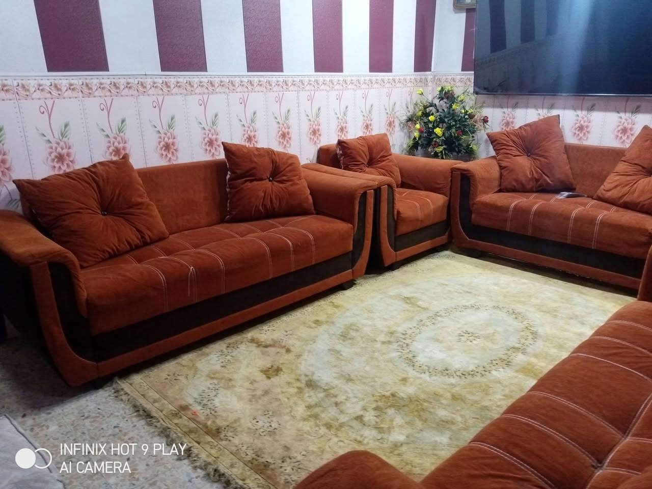 تخم قنفات 5قطع تركي نضيف جداا بدون اضرارالسعر275اوبي مجال مكاني الحيانيه ***********
