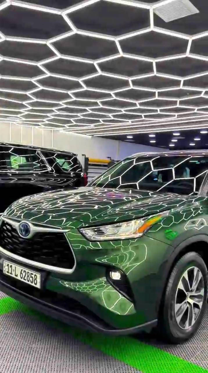 تويوتا هايلاندر موديل 2023 السيارة خليجيه مكفوله كفاله عامه فئة GLE هايبرد لون مميز السعر 345 العنوان كربلاء رقم الهاتف ***********
