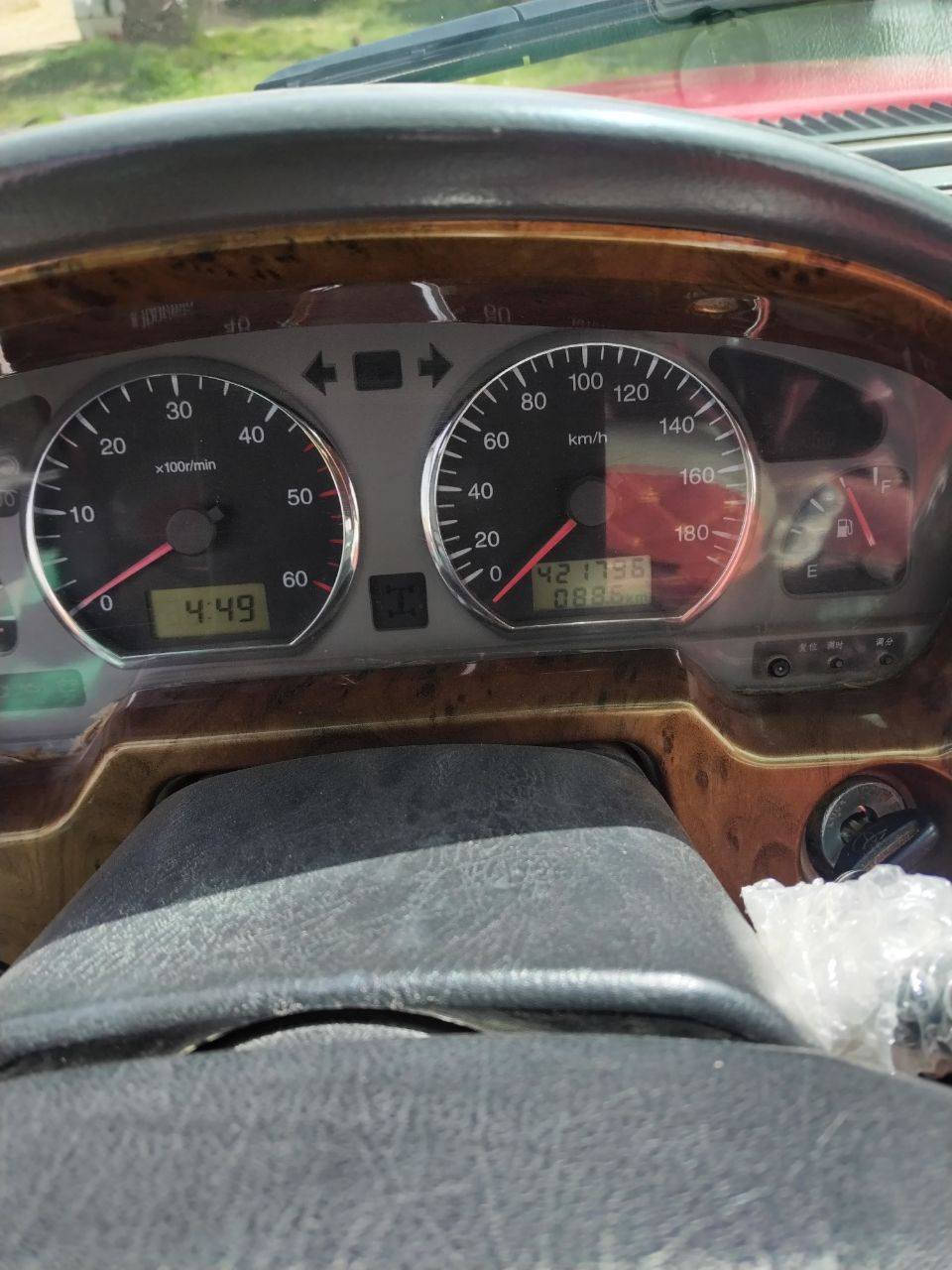 دير 2010 رقم ميسان انكليزي 
مشروع وطني تخم داير جديد مصبوغه عام محرك كير اكسل كهربائيات كله شغاله شغل واطلع وين ماتريد مكانه واسط الحي سعره  50  اتصل واتساب ***********
