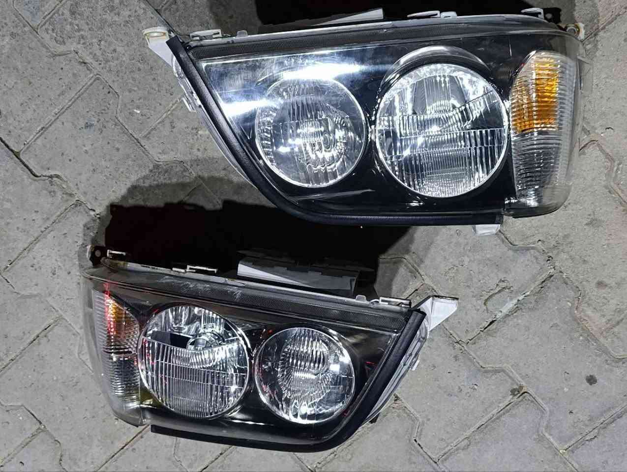 السلام عليكم ورحمه الله وبركاته
لايت ملكه ابو عيون زوج زيروووو
لا مبدل جام ولا ملعوب بي كله اصلي 
ابو الولد كلوبات زنون ناصي بلاد كل 
غراضه كاملات لا اليطه مكسوره ولا ابد
تفصيخ حاويه محولات حته البراغي 
وياه الاصليه الفيش كلهن مكطعات وياه

***********
***********

موجود توصيل الجميع المحافظة العراق
