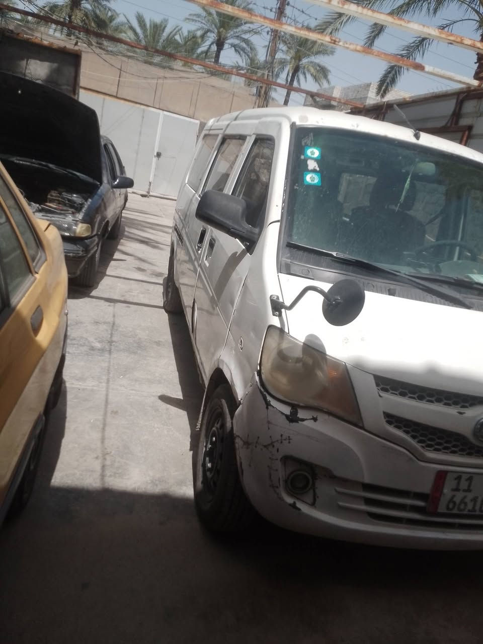 السلام عليكم اخوان عندي ليفان 10 راكب رقم بغداد موديل 2014 رقم انكليزي مصفره هيئه  وغرامات تخم تايرات جديد صدر جديد للبيع او مراوس مكاني بغداد التاجي حي الحسن العسكري السعر 25 وبيها مجال ***********
