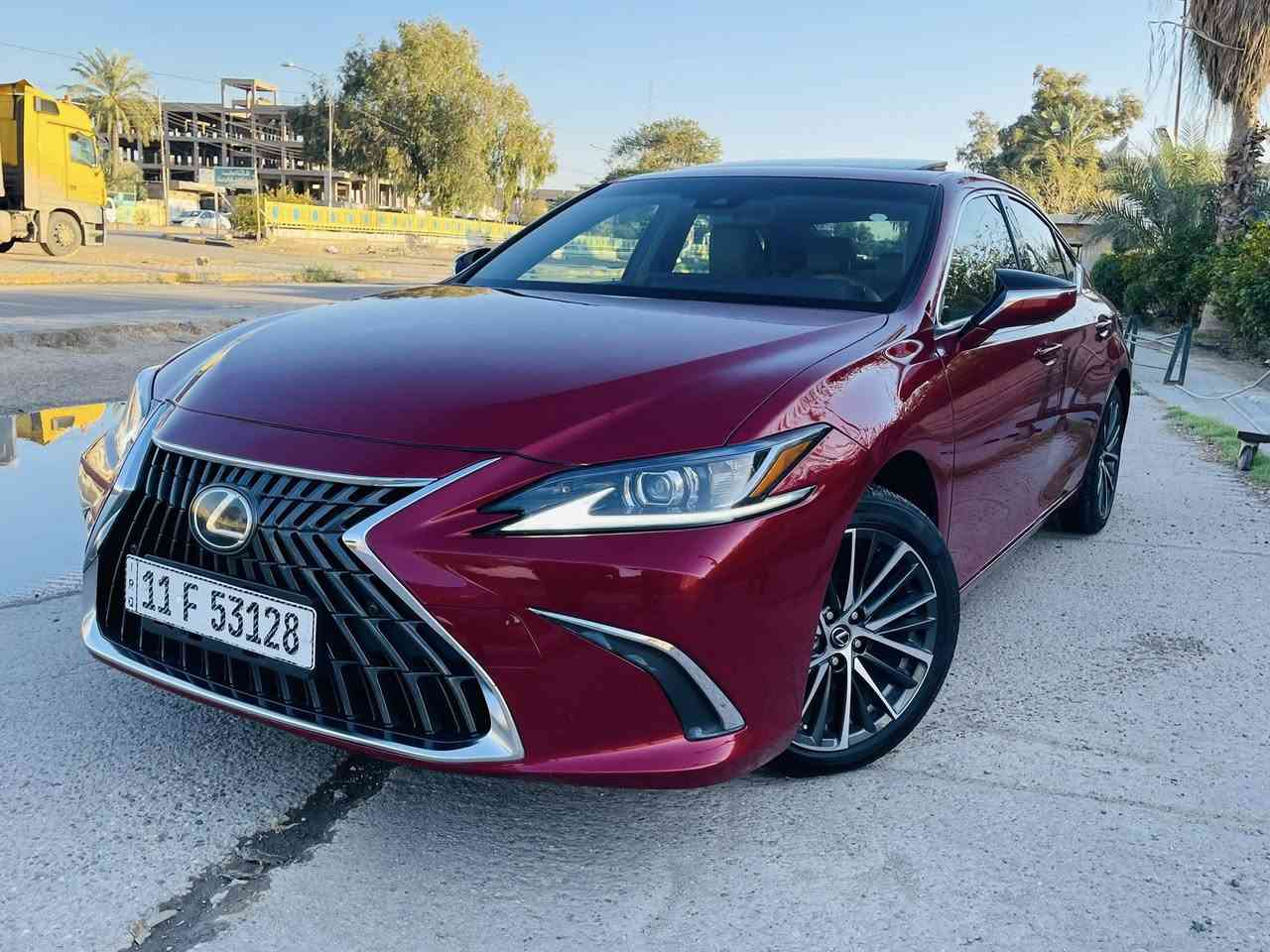 - [ ]
السلام عليكم للبيع  
رقم بغداد بسمي 
Lexus es 300 h 2025هايبرد 
السيارة فول مواصفات ١/١ 
ماشية 11 الف miles 
حادثها تبديل بنيد فقط + صبغ ربع جاملغ امامي فقط بعض من مواصفات السيارة
كامره خلفيه
حساسات امامي و خلفي
 داخل عسلي 
رادارات امامي و وجانبي 
نقاط عمياء 
تحديد مسار 
مثبت سرعة تفاعلي 
تدفئة تبريد كشنات مع خرن ميموري 
تدفئة ستيرن 
فتحة سقف 
داتا شو 
نظام صوتي من JBL 
شاشة جبيرة نظام كار بلي وايرليس 
شحن لاسلكي  
مري شفط وكهرباء 
وبيها بعد هواي مواصفات معروفة 
السيارة جاهزة بدون نقص 
سعرها ٢٩٠ مجال بسيط 
مكان السيارة بغداد 
***********
