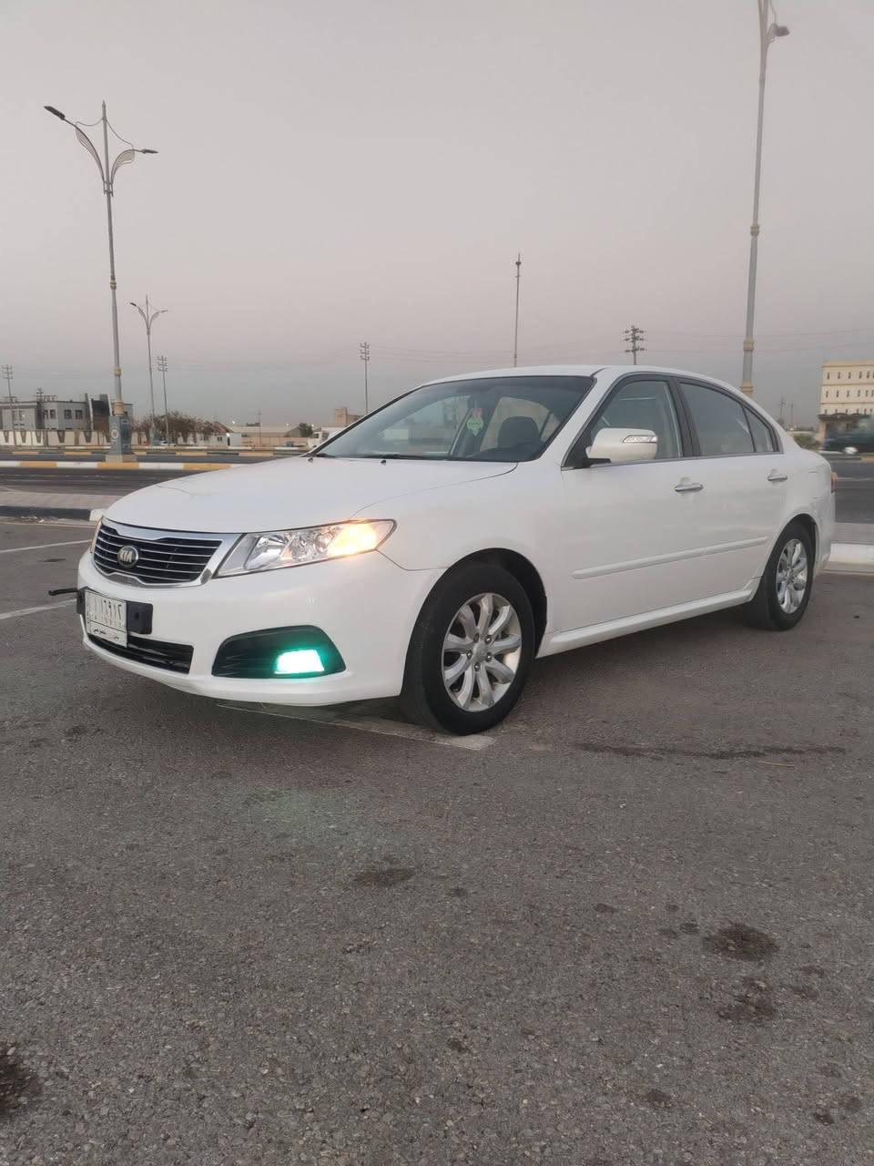 سلام عليكم وبتمه خليجي موديل 2010 بيه جاملغ فقط بدون دواخل والباب بي بارد سياره فول تحكمات تحكم ستيرن جيهتين فتحه شاير مري مري شفط حساسات مكينه 2000 سياره جديده جاهزه ماعيزه كلشي احله من الصوره بسمي رقم بابل السعر 113وبيه مجال حك الجيه مكاني كربلاء ((***********))***********

