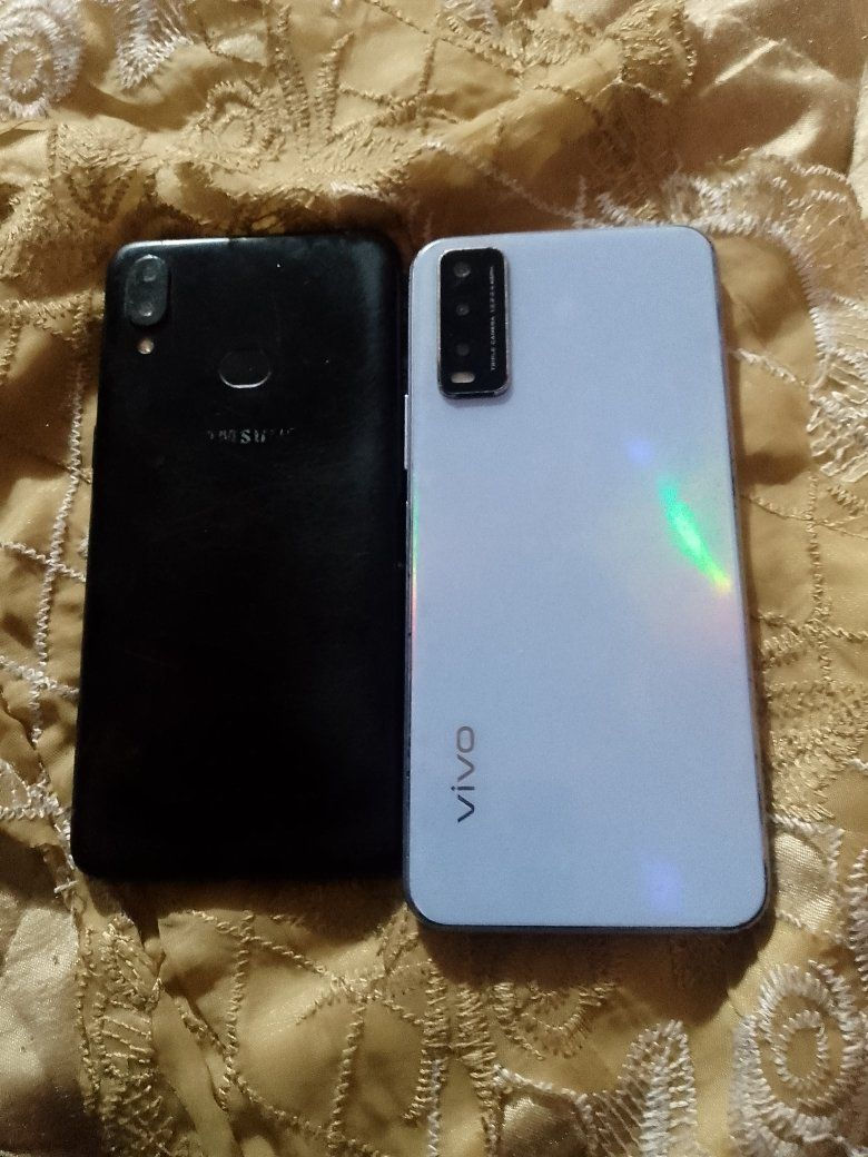 سلام عليكم  جهازين لبيع لمكان بغداد 80سعر ***********
