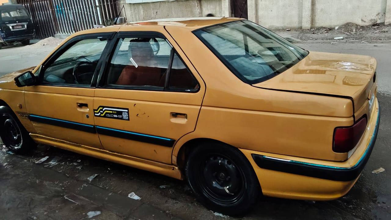 السلام عليكم سياره  بيجو بارس للبيع الموديل 2013  سياره نظيفه وحلوه الماكينه مالتها قائمه قايمه بيها رنجات وجازقيت بس الماكينه مالتها السياره باسمي رقم انجليزي هيئه مصفره سياره نظيفه وحلوه السعر 38 الرقم *********** مكاني بغداد شهداء البياع
