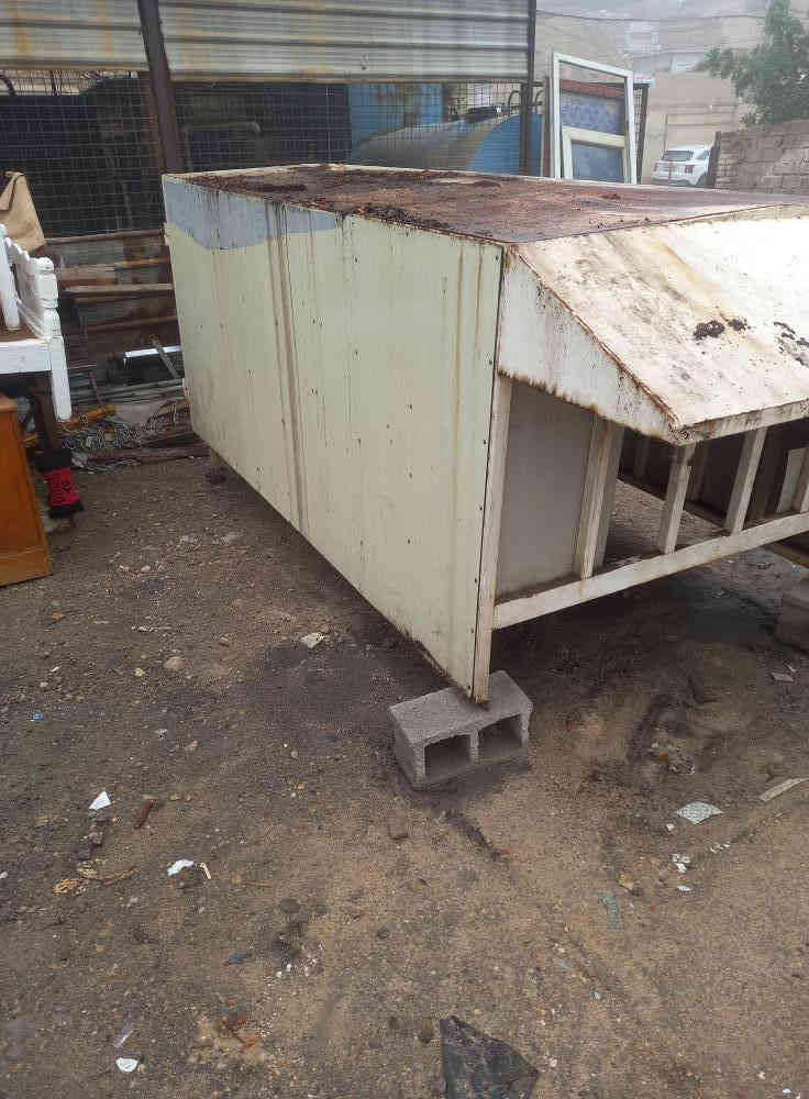 محجر للبيع
***********
