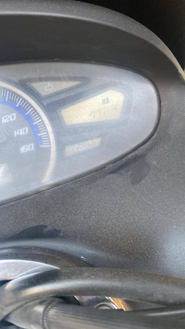 سلام عليكم دراجه كامكو نظيف جدا سهر 550 تواصل ***********
