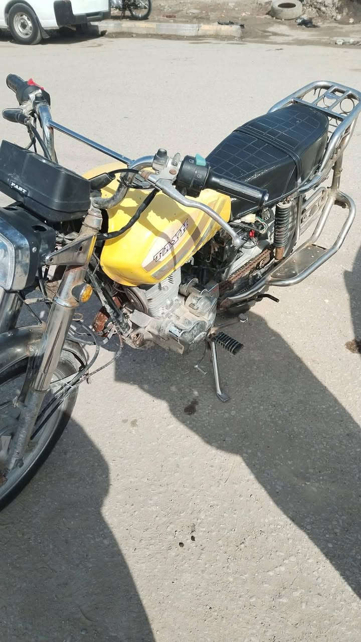 سلام عليكم بارت فحل المديل 11دراجه خير من الله اوراق السعر 575 وبيه مجال العنون ناصريه مركز مدينه رقم ***********
