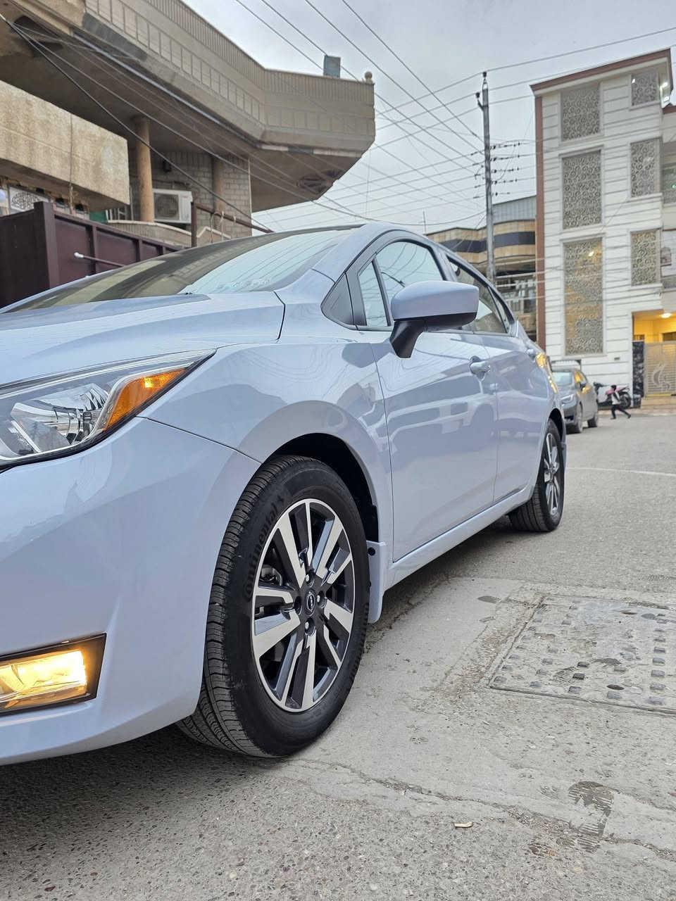 السلام عليكم ....
نيسان فيرسا للبيع 
ماشيه 12 الف مايل 
السياره وارد امريكي حادثها خلفي بيهه صبغ مكان الرقم الصندوك والدعاميه الخلفيه و الوجهه مال بدنه الخلفيه 
صور الحادث موجوده بالمنشور 
السياره لون ممبيز سمائي 
موصفات السياره 
بصمه 
كامره 
شاشه 
حساس خلفي 
رادرات 
نقطه عمياء 
وقوف ذاتي عند السرعة
وقوف ذاتي عند الرجوع 
كروس سرعة او مثبت سرعة 
سياره جديده جداً واني مستوردهه
مابيهه اي نقص حتى ارضياتهه تفصال
مسويهن  
الاستفسار الاتصال
 على هذه الرقم👇👇
***********
