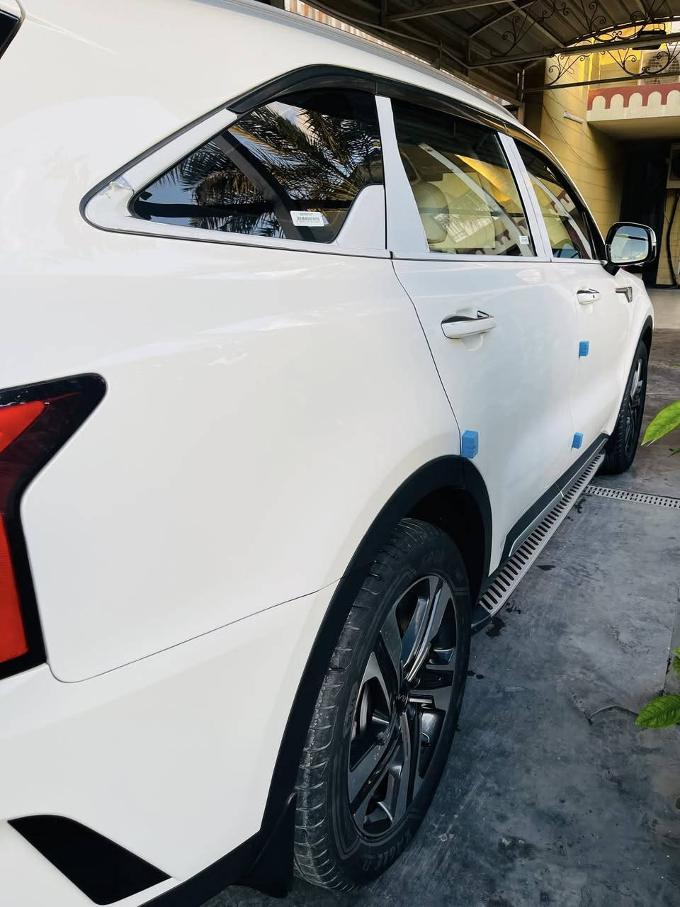 سلام عليكم 
للبيع
كيا سورنتو موديل ٢٠٢٣ خليجي فور اكس
ماشية ٣٥
رقم بغداد
فول مواصفات واحد على واحد فور اكس 
بصمة
بانوراما 
كير ماوس
سايد برك بصمة
فورويل 
كشنات تدفئه تبريد
خمس كامرات 
كشنات كهرياء
صندوك كهرباء
مري شفط 
تشغيل عن بعد 
شاحن واير ليس 
شاحن في الكشنات الامامية
ستة سلندر 
سبعة راكب
اريل انفكيشن 
حساسات 
اوتو هولف

السعر ٣١٢ وبيهة مجال 
مكان السيارة بغداد 
***********
