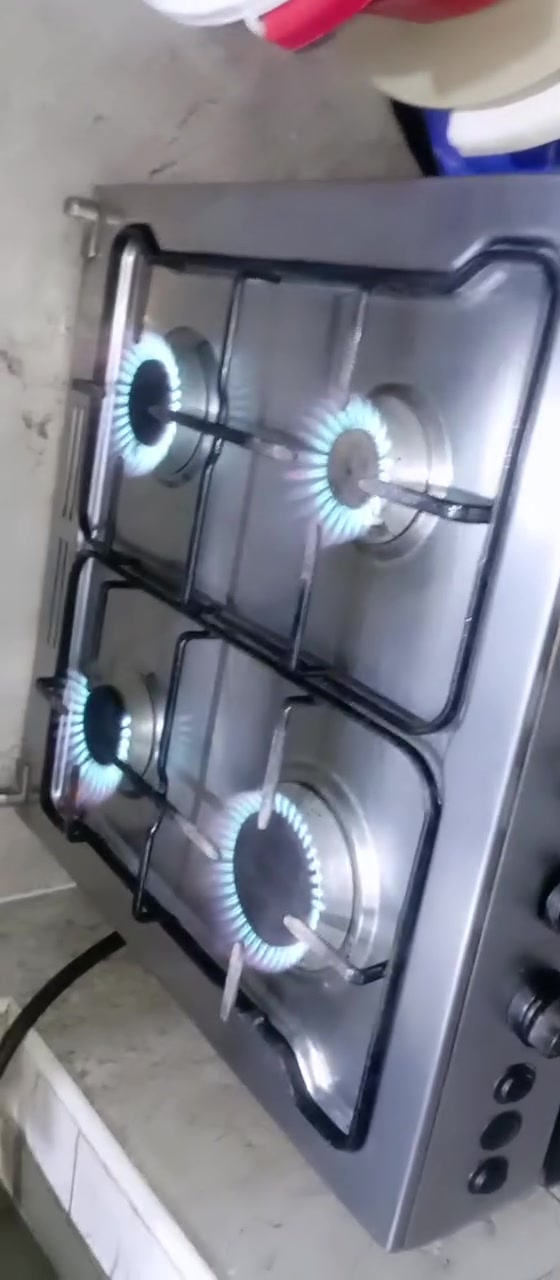 طباخ ابو 4 مشاعل مع فرن حجم 60×60 إيطالي شد مصري نظيف للبيع الشراي اخوان فقط يراسلني


**إذا كنت صاحب هذا الإعلان وتريد حذفه لأي سبب، رجاءا أرسل رسالة إلى الدعم الفني**