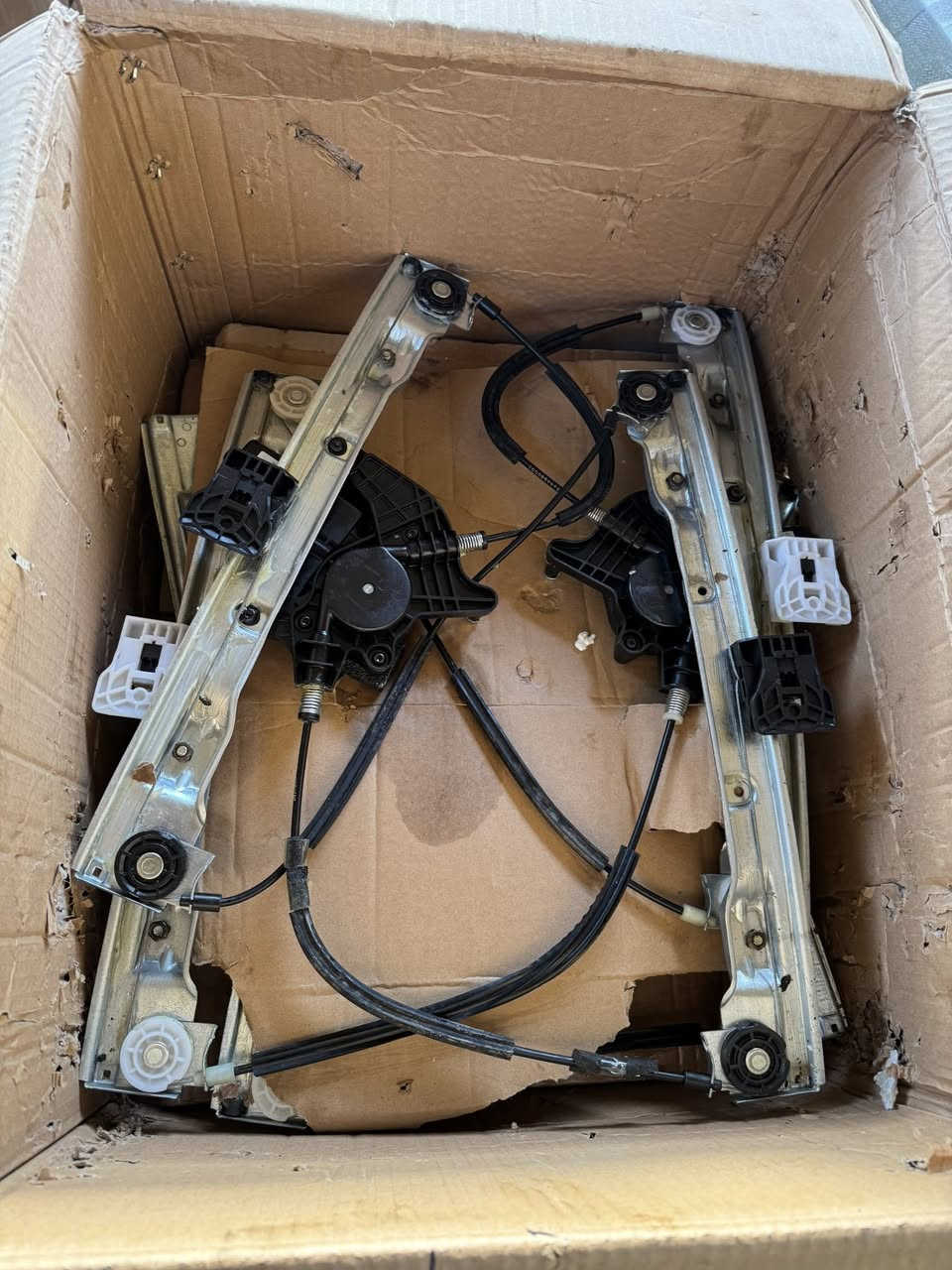 ماكنه رفع جام شيري استر 2014 حديث
مكتب القدس العربيه بغداد سنك 
واتساب 
*********** يوجد توصيل لجميع المحافظات🚚
