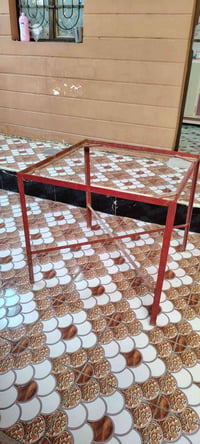 ميز • مبرده • نظيف