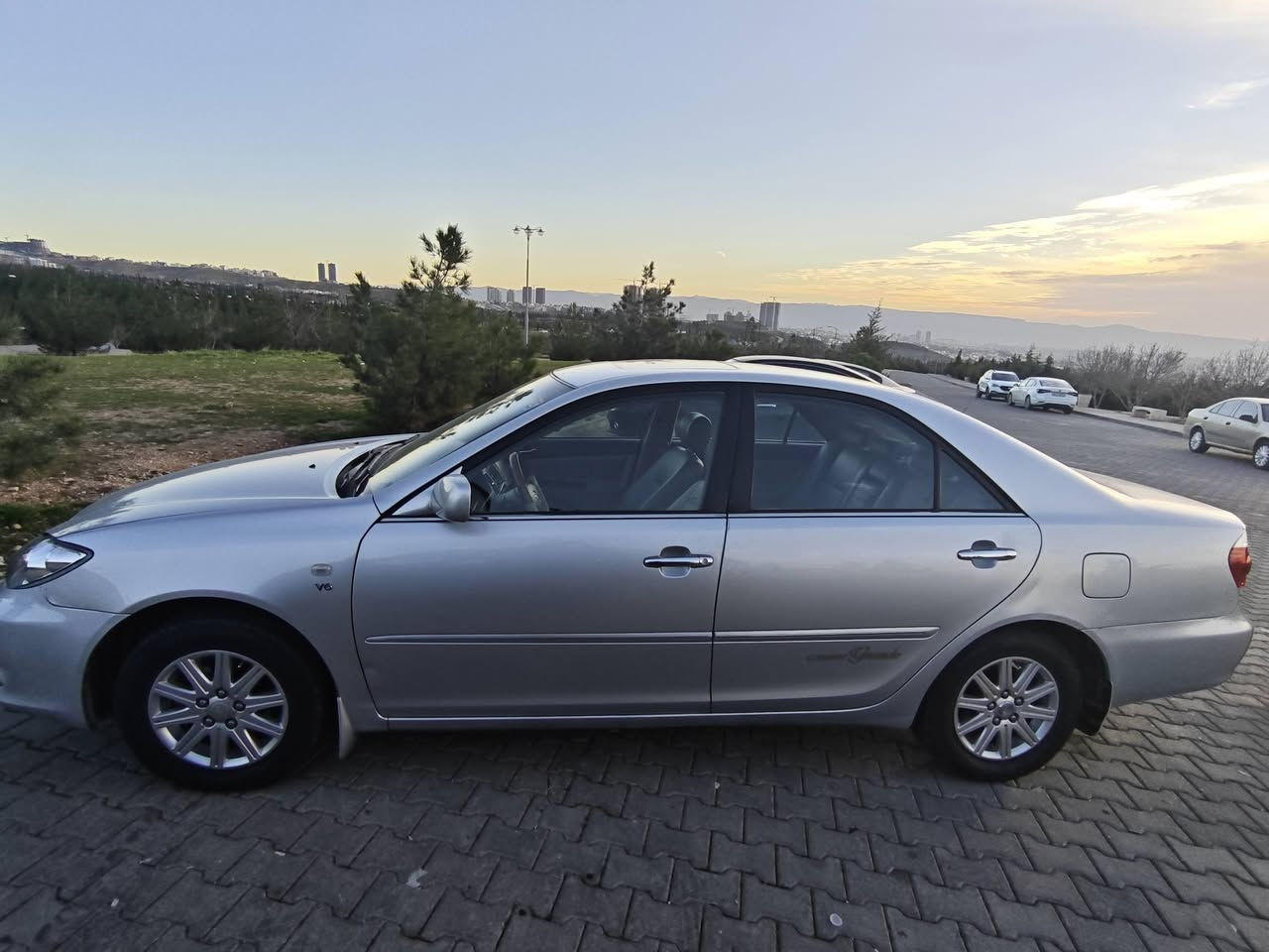 السلام عليكم
كامري جراند 2006
وكالة شركة سردار 
سيارة جديدة ماشاءالله
ماشي198الف حقيقي 
فول مواصفات
كشنات جلد
نظامABS
سلايد (فتحة)
بردة خلفي بلادي 
داخل صاج
تبريد بيانو
مثبت السرعة
كشنات ايرباك
5ويل كب بلادي اسبير مانازل
رقمها السليمانية مجددة لحد2030 ب اسمي
استلام من الشركة ب ايد واحد لحد الان 
محرك و الكير مامفتوح ابشرط
تبريد صدر كهربائيات كلها بشرط
دعامي ل دعامية ابشرط 
بس هلال عكس سايق بي رش اثر شخط بدون حادث
بدون جراد بدون حالوب
مكاني السليمانية
السعر 130ورقة وبي مجال

***********
