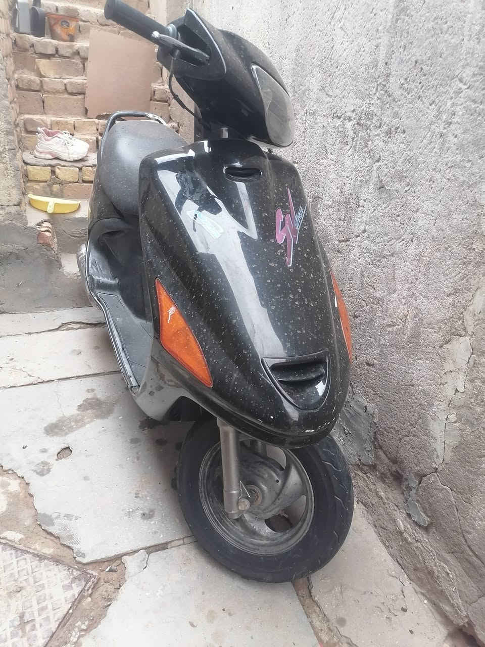 السلام عليكم 
دراجه فراشه نثيه 140 للبيع
مكينه ما مفتوحه شلعه ومعدل ونعومه
تايرات جدد
لايتات اشاير استاند نص استاند صفح قفل ركبه  هورن كله شغال
السعر 525 وبيه مجال بسيط
مكان الدراجه الديوانيه شارع الوكفه قرب بريد التحدي 
للاستفسار ***********
