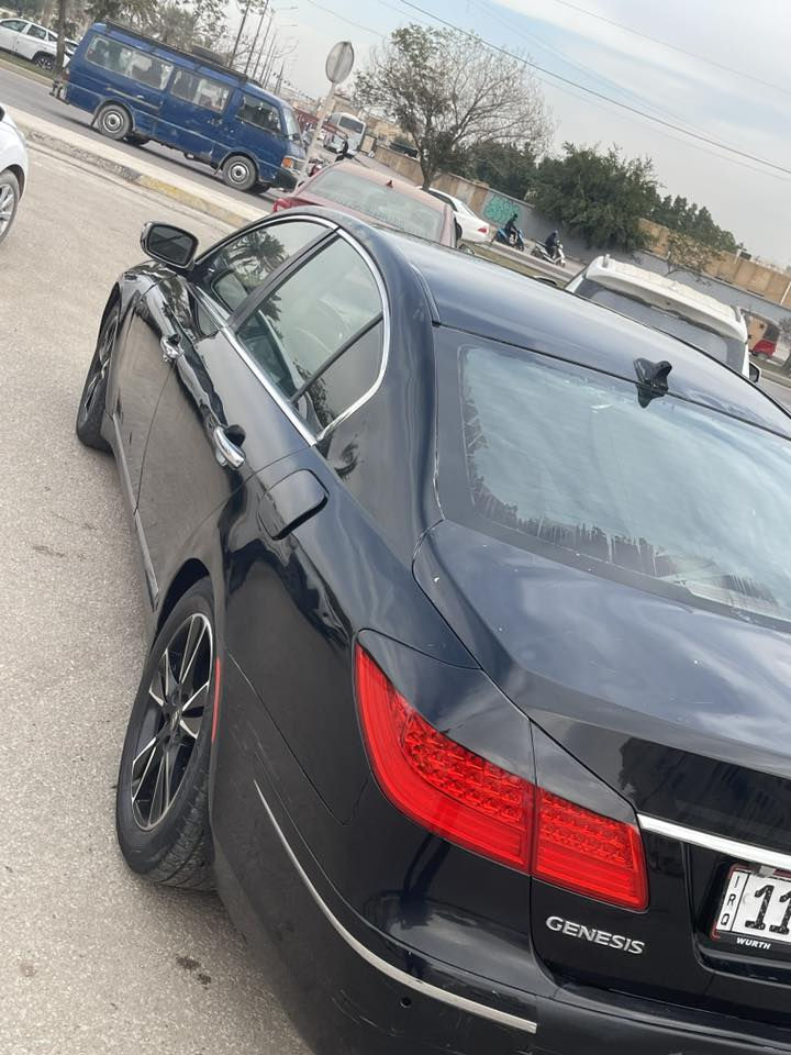 السلام عليكم
هواندي جنسزز 2014 أدوات 

دخول جديد السياره كارتون 

كصه جنطه فقط السياره كير محرك حداديه كفاله شرط زيرو 

للبيع السعر 52 ورقه 

لاستفسار ***********
