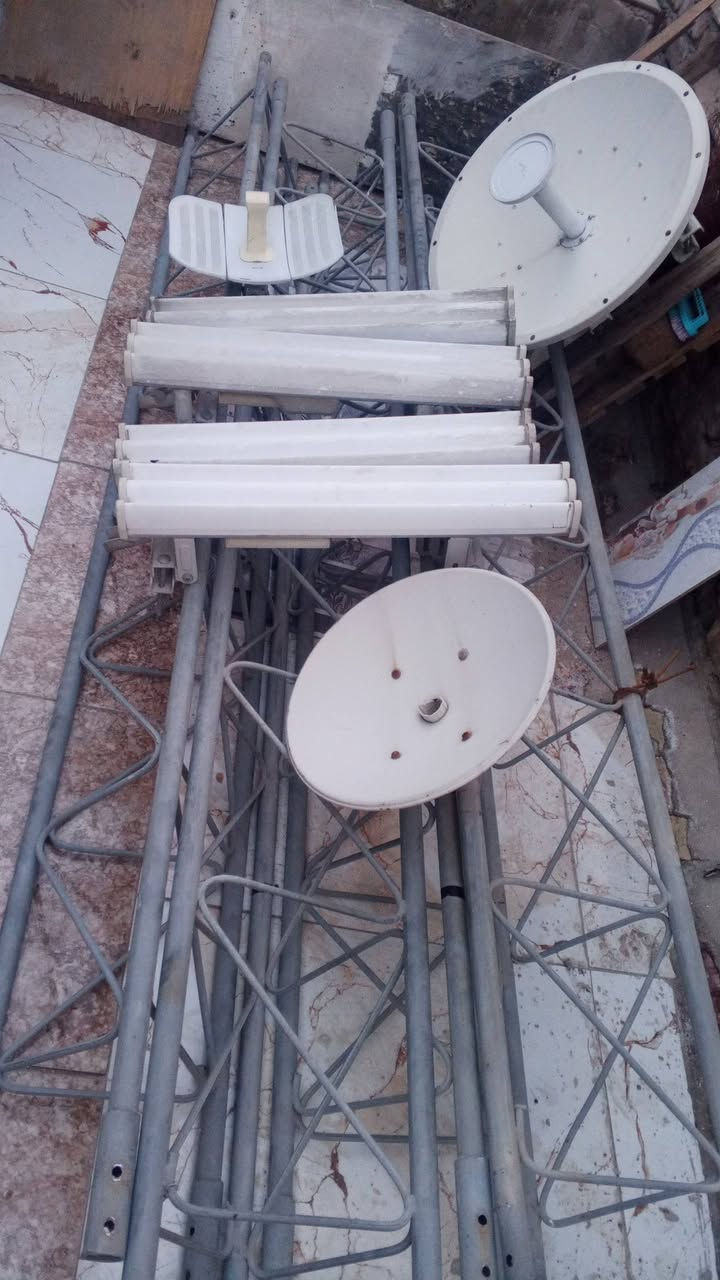 برج كامل انترنت للبيع
حديد 4 قطع
سكترات 4
دش 1
سسكو
بطارية 
عاكسه 
كيبلات 
سعر 650 الف
العنوان البصره الاصمعي الجديد


**إذا كنت صاحب هذا الإعلان وتريد حذفه لأي سبب، رجاءا أرسل رسالة إلى الدعم الفني**