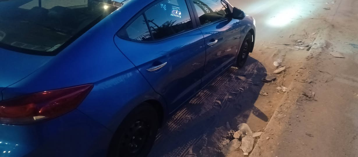 النترا 2017 امريكي 
محرك ٢٠٠٠ 
السياره جاهزه كير مكينه حداديه كهربائيات تايرات 
رقم دولي تحويل أو وكاله 
مكان السياره النجف 
السعر 110
وات ساب ***********
