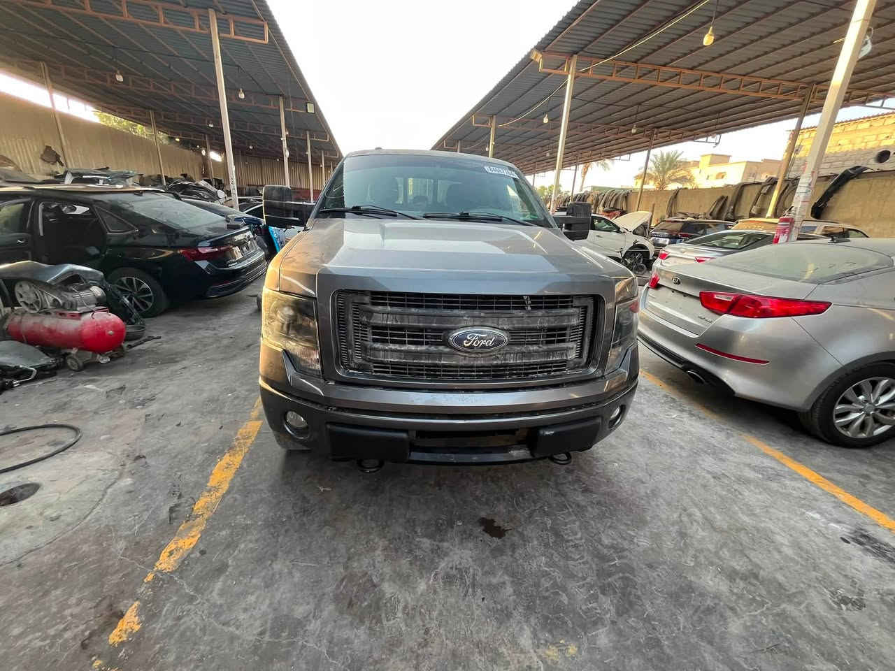 بسم الله الرحمن الرحيم
40  $ ورقة فقط 🔥🔥🔥
F-150 2013
مكينة V6 
مكان سيارة دبي رقم دبي 
عداد مسافة 161 الف مايل
سيارة جاهز و يمشي بدون نقص
كير مكينة اكسل شرط 
سيارة فئة FX 
اعلى فئة
اي شخص يريد لتفصيخ 
أبيع با دبي 
 لتفاصيل ***********
صور الحادث و رقم شاصي موجود بالنشر.

