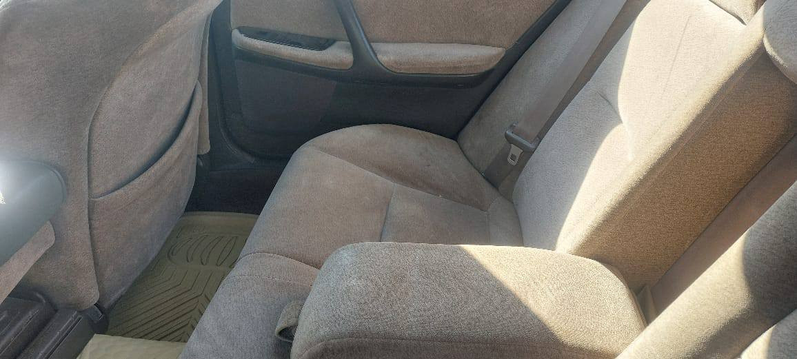 السلام عليكم
كراون مارك 
موديل (1993)
 رقم انبار مشروع وطني تحويل ثاني يوم 
سياره كفاله ما بيه قطره صبغ 
 فتحه بلقماره 
سعر سياره (68)
مكان سياره الناصريه قضاء الغراف

الاتصال على رقم
***********
