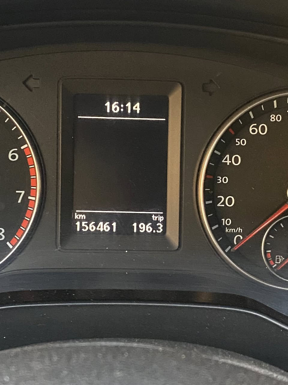 جيتا ١٢ خليجي محرك ٢٠٠٠ طبيعي تبريد قطعتين مكفول من الضرر والصبغ للاتصال ***********
السعر ١١٦ بغداد / علي الصآلح 
تحويل مباشر باي مكان تريد
