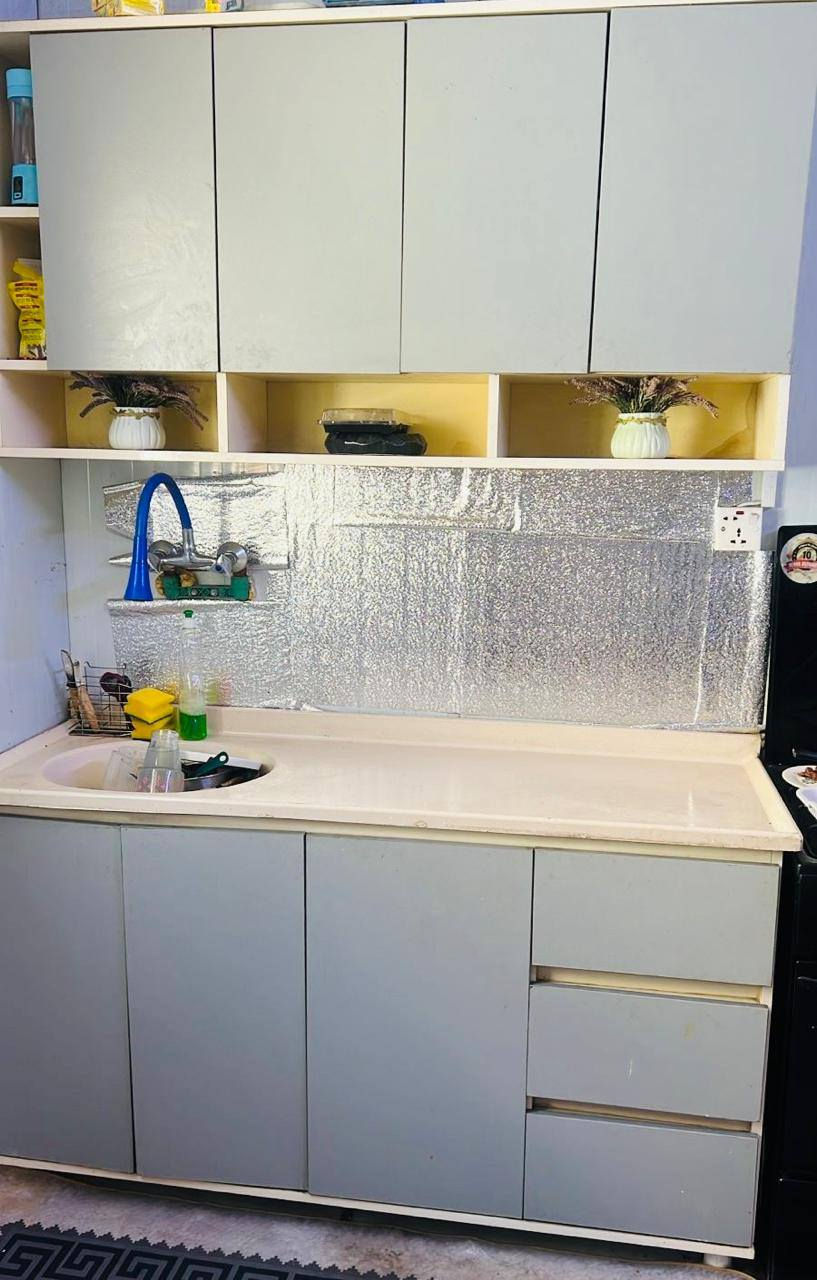 غراض للبيع مستعملة المكان بغداد التواصل تعليق او واتساب ***********
