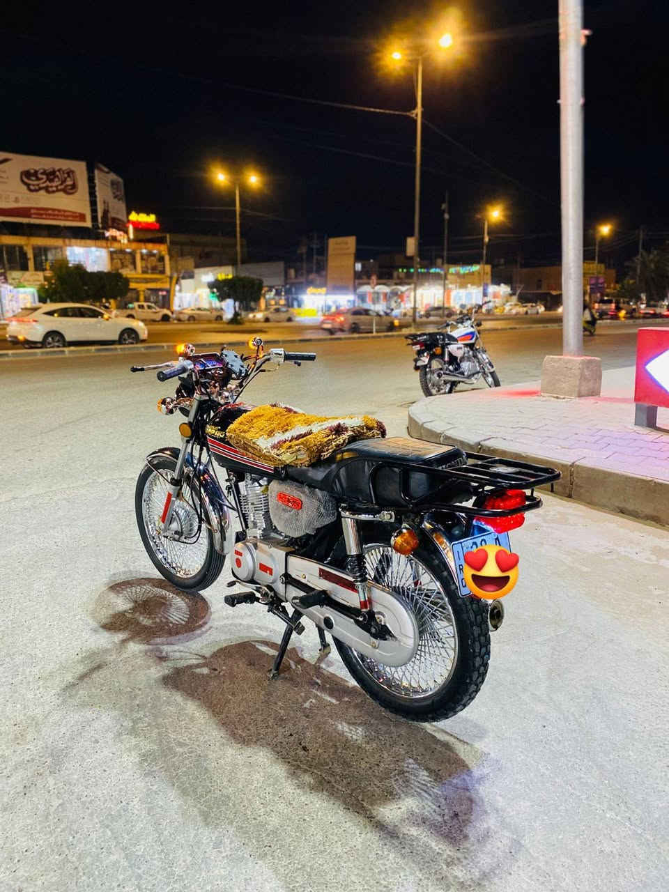 السلام عليكم أربعة كير رقم انكليزي وسنوية ب أسمي دراجة انضف من الصور فول برغي ماعايزة شراي تعال خاص ***********
