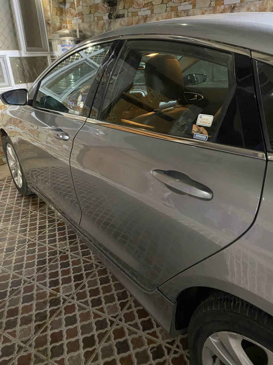 السلام عليكم
مكلف بالنشر 
سي ٢٠٠ كرايسلر موديل ١٦ 
٤ سلندر - ٢٤٠٠ 
نظيفة كير حدادية فول 
١١٠ وبيها مجال 
مكانها ديالى 
للاتصال ***********
***********
