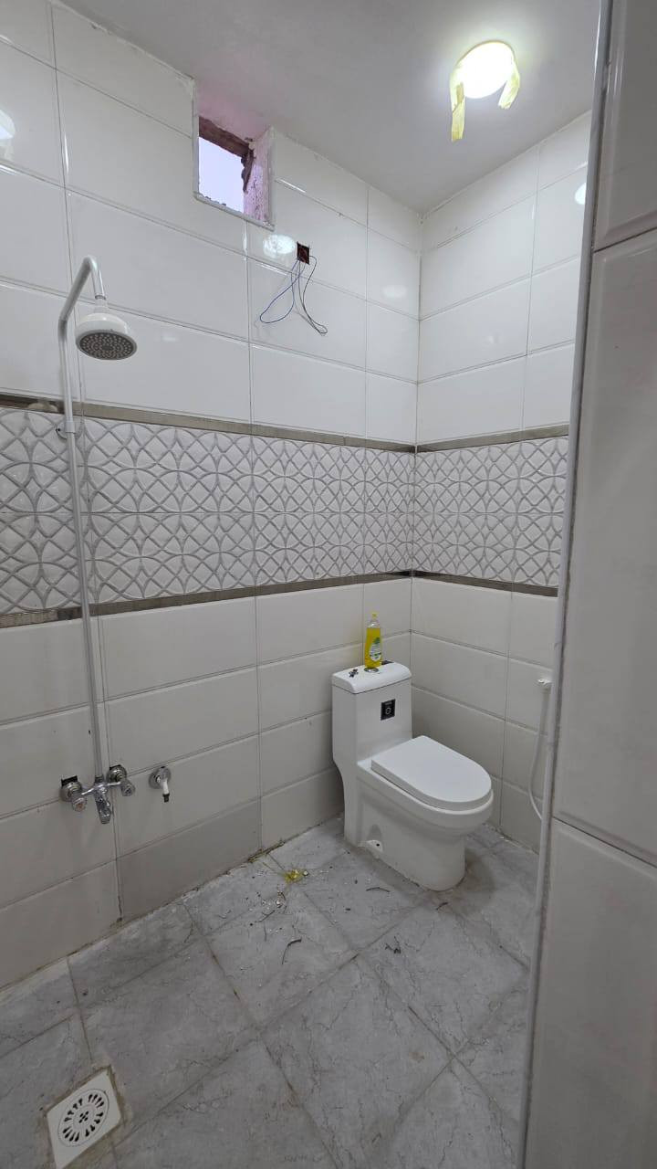 #اسعد_الله_أوقاتكم_بكل_خير ***********
دار سكن للبيع ⛪️ بسعر بلاش 
 

#مساحت كل بيت 120 متر  بناء حديث بعده بل جيس

#يحتوي البيت على غرفتين نوم 
و ديوان 
و صاله 
و مطبخ 
و صحيات داخلي و خارجي 
بيت كلش مرتب 

كافه الخدمات متوفره 

#جنس_العقار :: طابو صرف زراعي بأسم عراقي سند ٢٥ 

البيت علا شارع  10 متر وركن 🛣️

#العنوان البصره ابي الخصيب العوجه 

سعر  بيت 65 مليون  و بي مجال 
#للاستفسار الاتصال على الهاتف 📞📳
📳((***********
