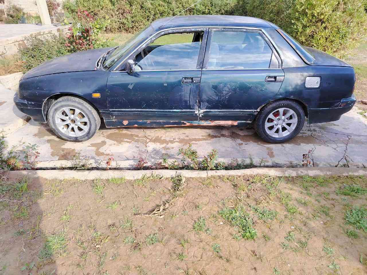 السلام عليكم  سياره  ياباني داهيتسو رقم الاماني
للبيع او مراوس بفكتره 
رقم الهاتف ***********
