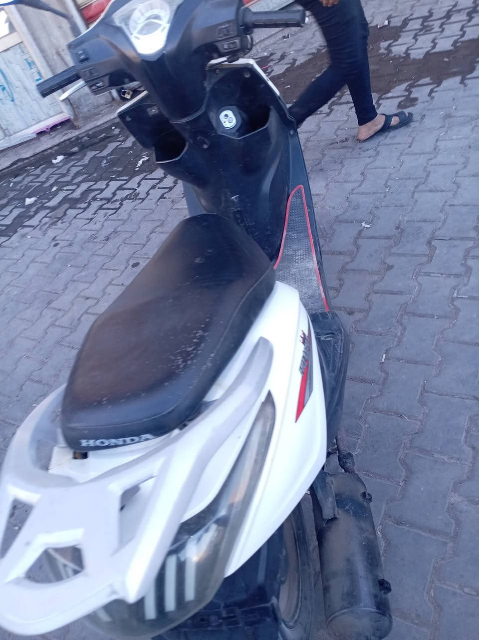 ثعلب جاهزه سلف هندر كهربائيات شغاله يعني شغل واطلع السعر ٢٥٠ متواجد على الفيس شارع نفط


**إذا كنت صاحب هذا الإعلان وتريد حذفه لأي سبب، رجاءا أرسل رسالة إلى الدعم الفني**