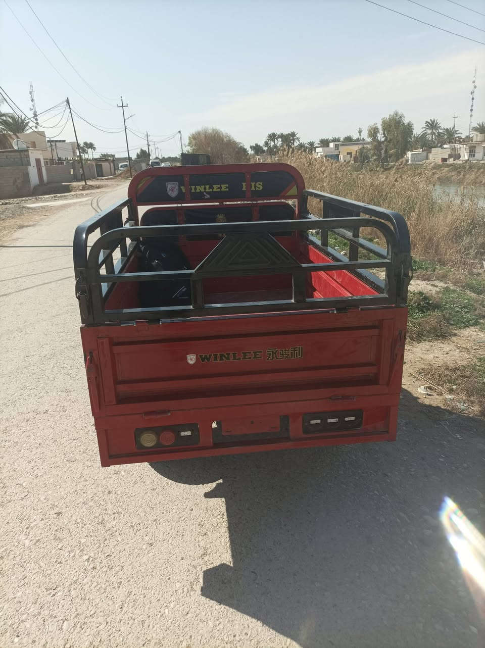 سلام عليكم ستوته شحن للبيع موديل 2023 كامله بطاريات 5خير من الله ستوته نضيفه تايرات جدد السعر مليون وبيهة مجال مكان ديالى الخالص سراجق متواجد عل خاص او الاتصال على الرقم
***********
