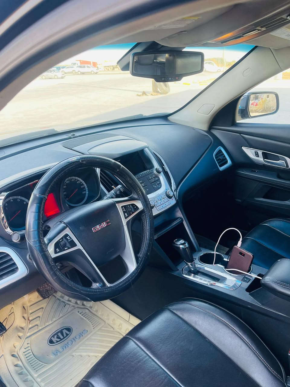 جمسي تيران ٢٠١٧ فول مواصفات السعر١٤٠ مكان الصويره للاتصال ***********
