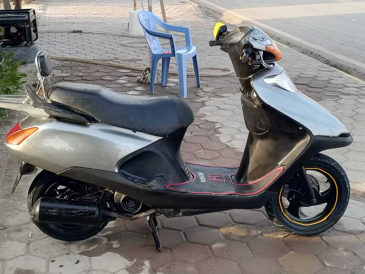 السلام عليكم ورحمه الله وبركاته درجة سبيسي ياباني نظيف للبيع دراجه جاهزه نضيفه جدا  والسعر 500وبيه مجال الاستفسار على هذا الرقم ***********
