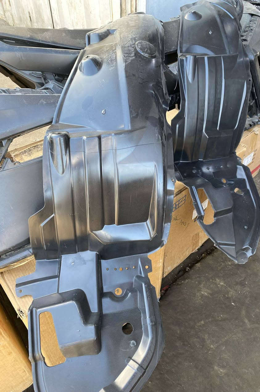 السلام عليكم... غراض كورلا للبيع.. يوجدتوصيل لكل مكان ***********.. باقين على نفس الاسعار القديمة حتى نفاذ الكمية...
1/ترايش ابواب خط. نيكل تخم 30الف... 
2/اذان محرك خلفية 40الف... 
3/لايتات خليجي من 2008ل 2013 سعر زوج 70الف... 
4/بك لايتات من 2008ل 2013سعر تخم 70الف... 
5/مرايات جانبية اسود سعر زوج 60الف.. 
6/كمبريسر تبريد خليجي تفصيخ 175الف... 
7/صاجيات ابواب تخم. 35 الف.. 
8/قاعدة فيوزات 45الف.. 
9/بطاين جاملغ تايوان زوج 30الف.. 
10/استيرن امريكي نظيف  80الف... 
11/فسفورات دعامية خلفية زوج 15الف.. 
12/ نيكل تكم سستم 35الف... 
13/فرارات تبريد 30الف.. 
14/حصيرة جنطة 20الف..
