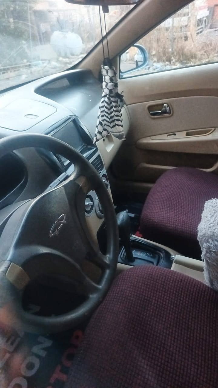 سلام عليكم شيري فلاوين محرك كير بيكاجيو تايرات نضاف صدر 80% بيهة خياس يم قبق البانزين مسجل شاشة تبريد شغال رقم بابل   ***********
