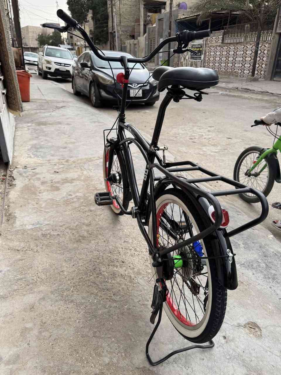 السلام عليكم
باسكل تكسي 
مديل 24
اخو جديد 
كلشي شغال بي 
السعر 100قفله 
مكاني بغداد جميله 
اي ستفسار ***********
