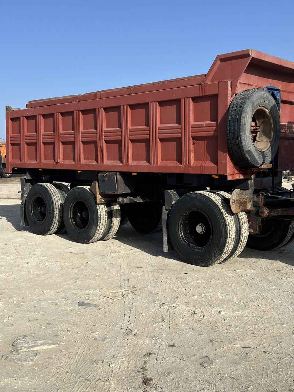 السلام عليكم ألبي كرواتي للبيع موديل 93راس  او عربانه مكينه 44 كير 240 كرهباي مجموعه جيف سياره جاهزه تخم تاير راس او عربانه رقم بغداد انكليزي أمداور ثاني يوم  
امكلف بلنشر انتصل ***********     ***********
