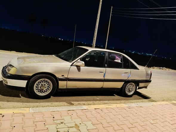 السلام عليكم اوبل اوميگا محرك ٢٠٠٠ موديل ٩١ سياره جديده لا صبغ ولا تعمير بيها فقط بداية بخار السعر ٣٠ وبيها مجال العنوان الرمادي حصيبه الشرقيه ***********
