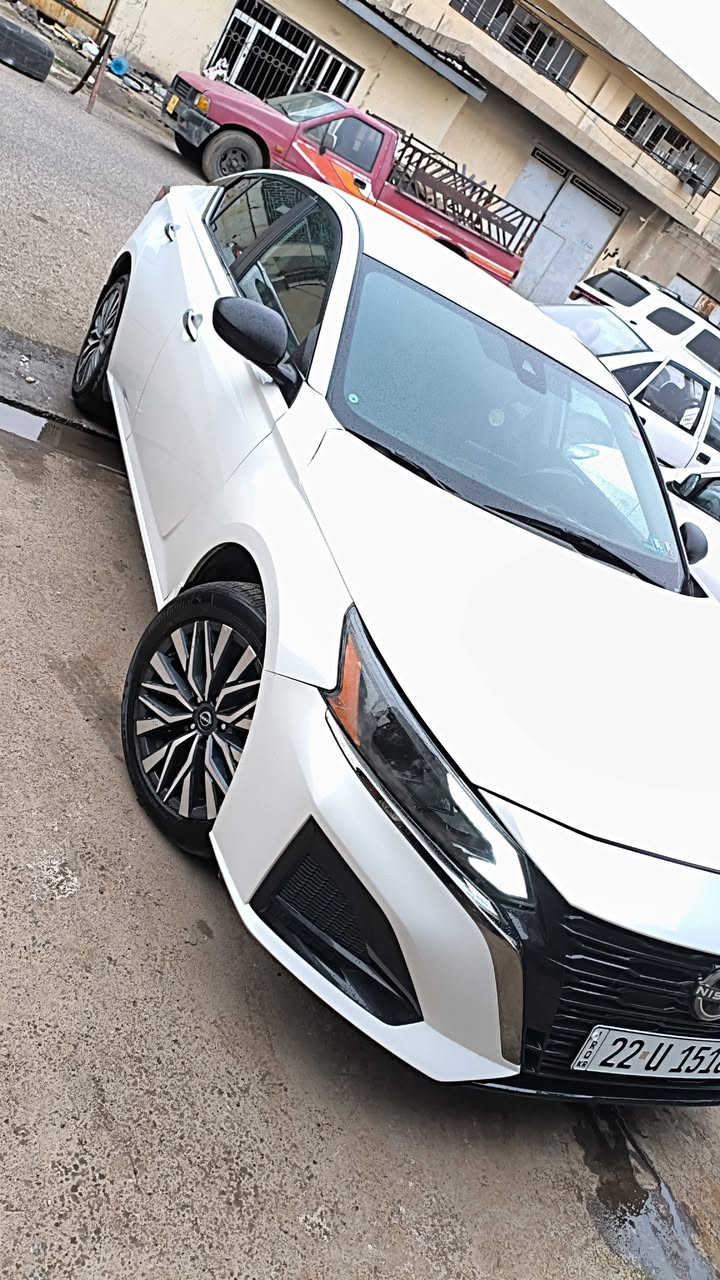 السلام عليكم
نيسان التيما 2024 SV 

رقم أربيل الجديد بأسمي 
(تحويل ثاني يوم)

المحرك: 2.5 لتر – 4 سلندر

الضرر :جاملغ والايسر وبنيد فقط يعني قطعتين فقط

تشغيل بصمة ودخول ذكي

شاشة لمس مع Apple CarPlay وAndroid Auto

كاميرا خلفية

حساسات خلفية

مثبت سرعة

رادار امامي خلفي جانبي

                    ***********

يوجد واتس اب
