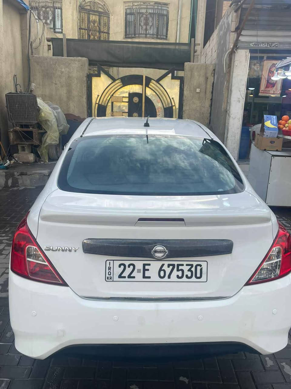 السلام عليكم شباب/ - Nissan sunny 2020  هندي / ماشيه 50 الف حقيقي/ بيه  كارت بيبان ثنين العبري والوره مصله / الضرر موضح بالصور/ وبية طخه بلبك لايت الايسر وملصح نفسه /السياره
 جديده استعمال شخصي
السعر 107بيها مجال 
‏‪‏‪***********‬‏ Singapore
