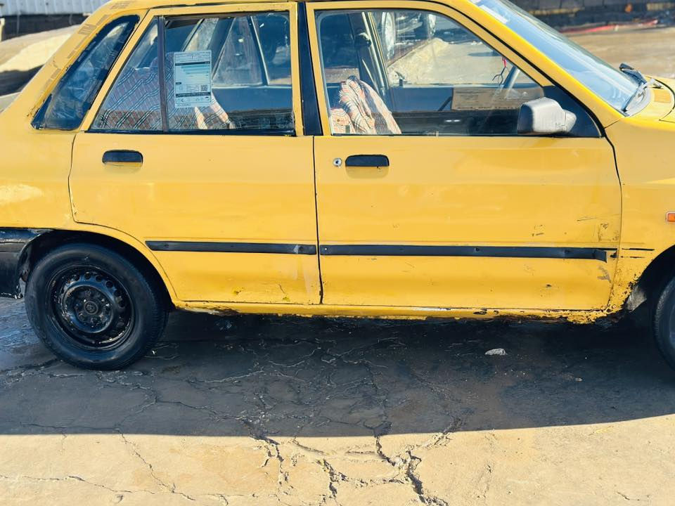 سايبه 12 رقم احمر قادسية  وسنويه/ بدون راعي سياره جاهزه من كلشي كله جديد وشغال كير  مكينه حداديه جديده كهربائيات كله شغاله 
السعر خاص او الاتصال على الرقم / ***********
