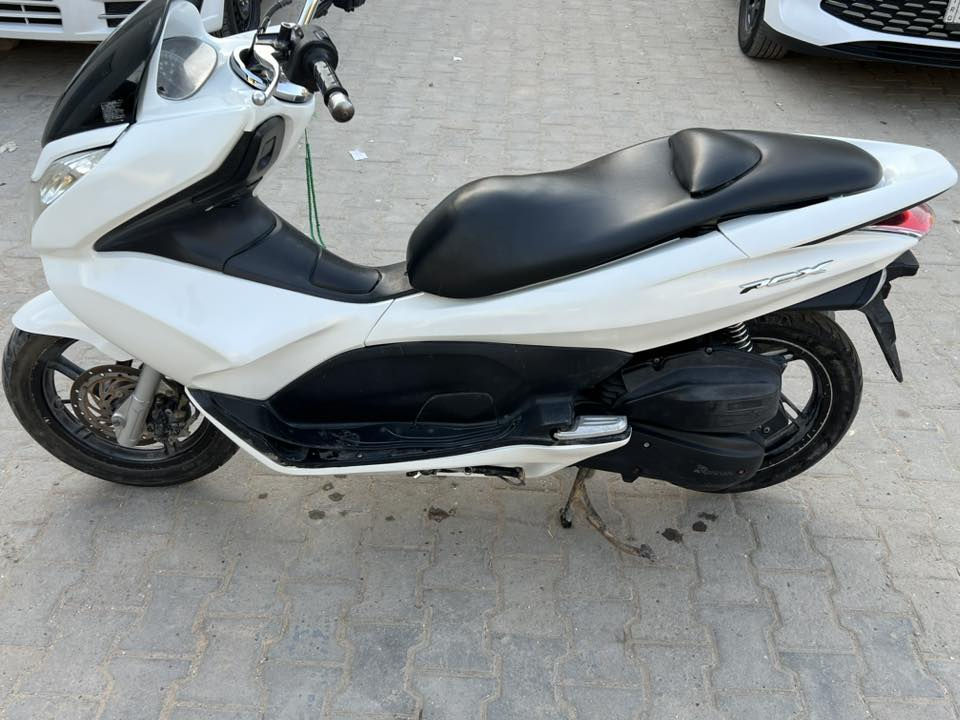 السلام عليكم bcx جيل اول ياباني Jf مال رنبة وصل معرض موجود
مكينه. 150 حرف A   ماشيه 32 

مكينه برغي ممفتوح بيها شلعه معدل خير من الله 

تخم تاير البلادي مالها  كل نقص مابيه

السعر. مليون و 500

مدينه الصدر  ***********
