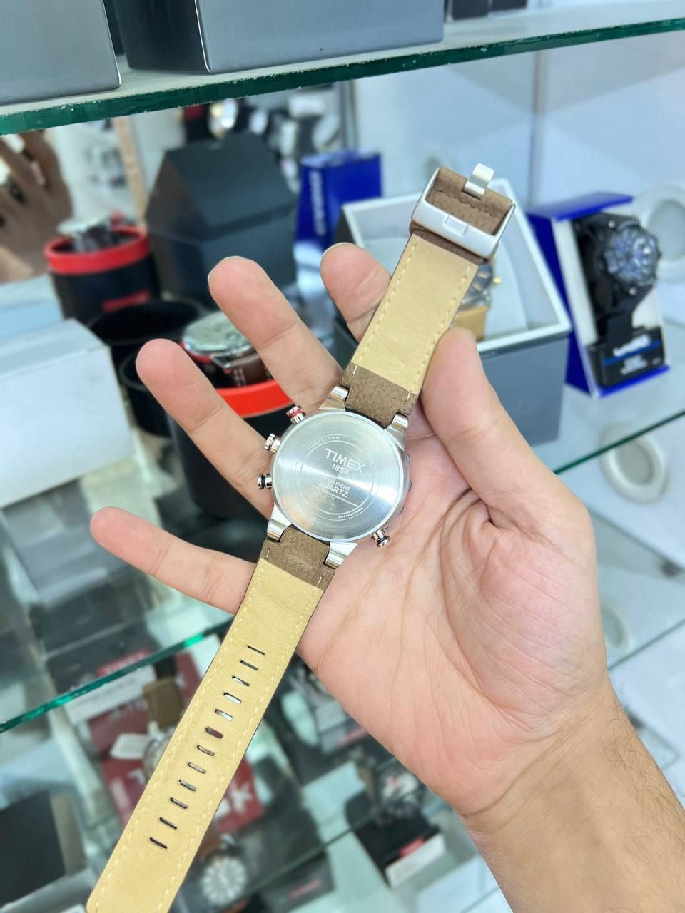 تايمكس انتلجنت
بحالة الجديد / ضمان 6 اشهر
قطر الساعة 45 / سير جلد شامواه
للاستفسار *********** واتساب
العنوان / م الصدر - شارع الداخل ق12
تليكرام - https://t.me/OscarForWatches
#اوسكار #الاصلي_والمضمون_فقط
