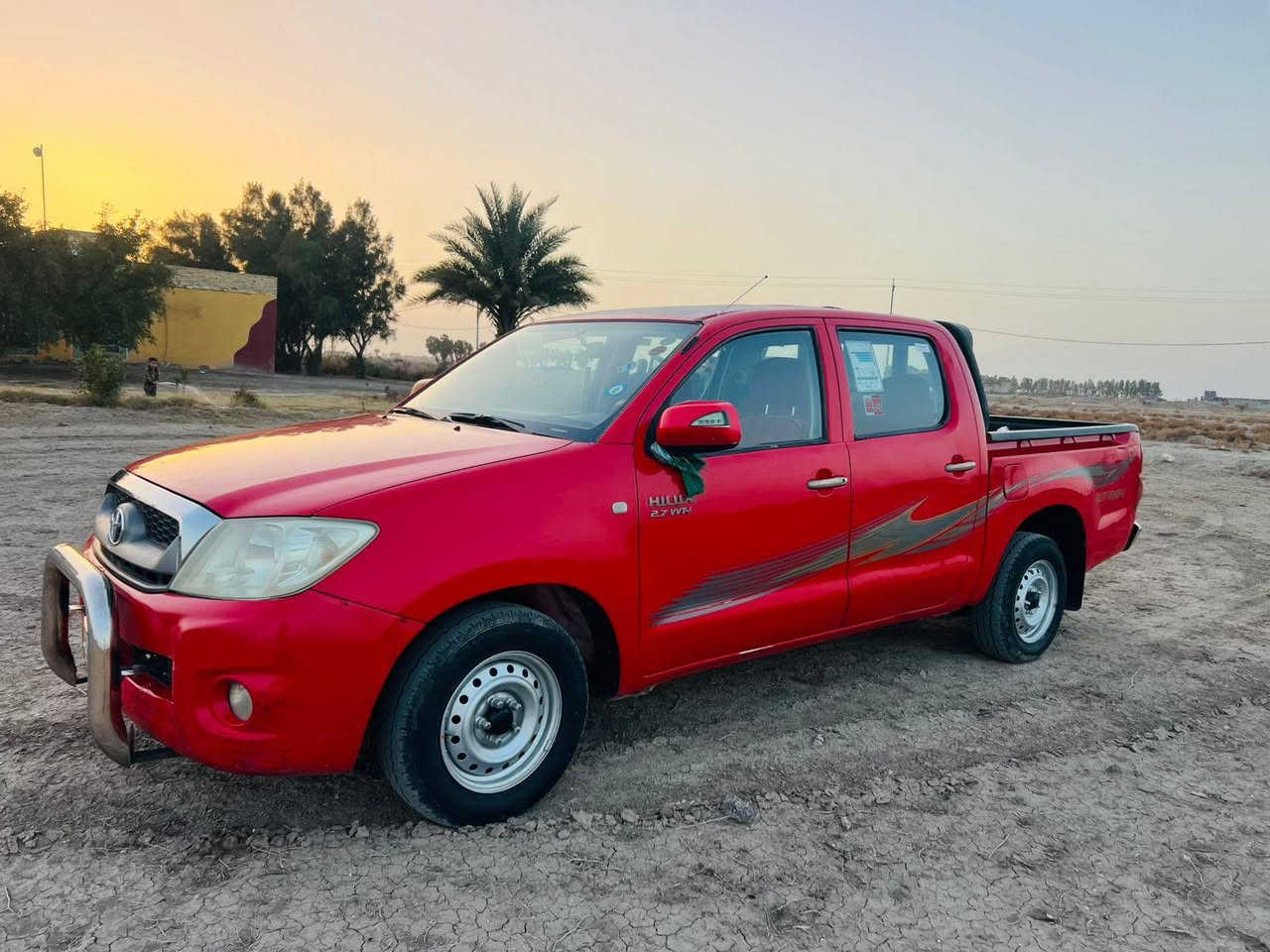 سلام عليكم بيكم هايلوكس 2011 رقم مثنى دولي بسمي تريد تحويل تريد وكالة تخم تاير محرك جديد تبريد ثلج تدفئه شغاله  حداديه جديده شاصي 19 كويتي باب اول مكفوله من ضربه وتبديل وصبغ وضع شركة سعر 155 وبيه مجال *********** *********** مكان بابل الشوملي
